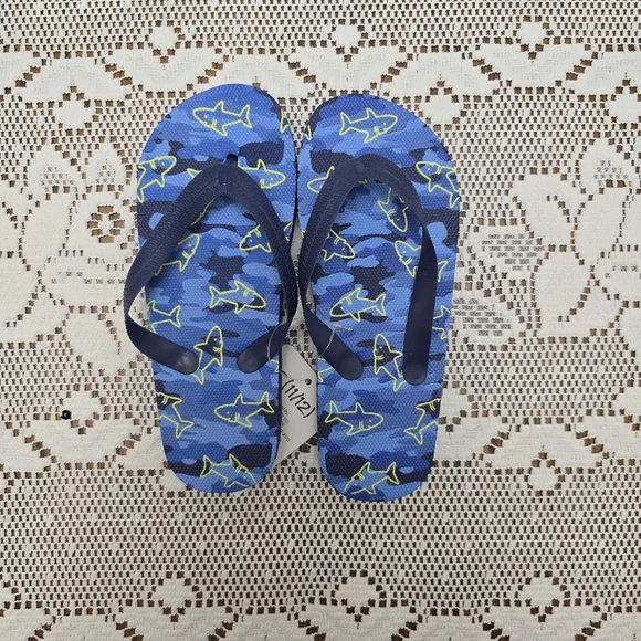 2pk NWT Boy's Flip Flops Sharks & Dinosaur Surfs Up Dude Sandals Shoes S 11 / 12 - Picture 2 of 6